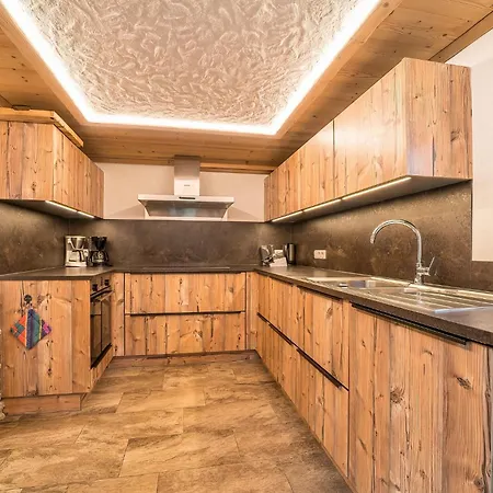 Tschofen Garfrescha Ferienhaus *