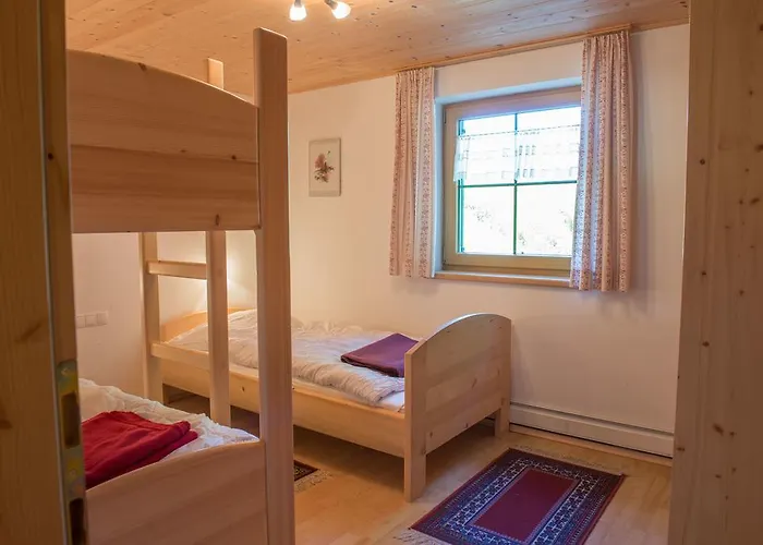 Ferienhaeuser Tschofen Garfrescha * 圣加伦基希